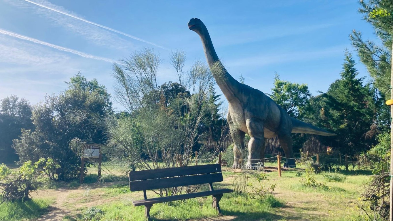 Foto real de Dinolandia